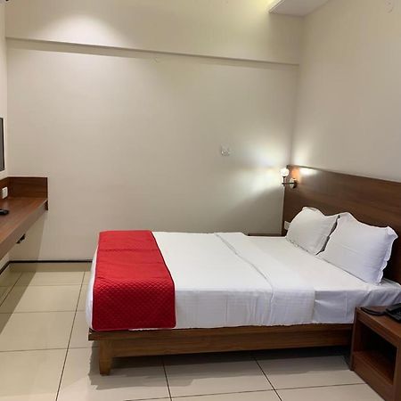 Hotel Jesta Residency Hassan Zewnętrze zdjęcie