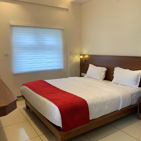 Hotel Jesta Residency Hassan Zewnętrze zdjęcie