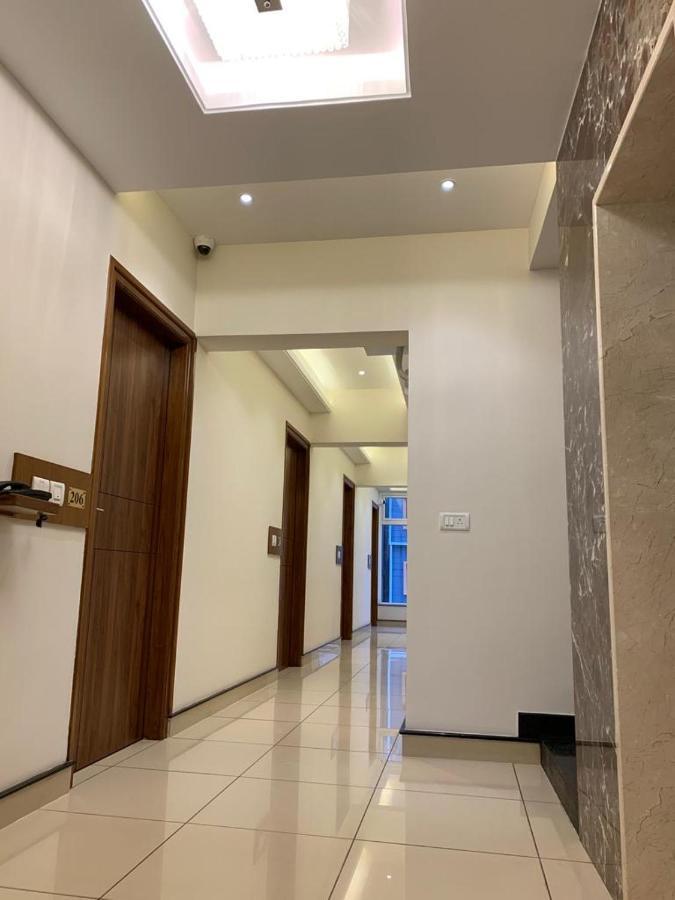 Hotel Jesta Residency Hassan Zewnętrze zdjęcie