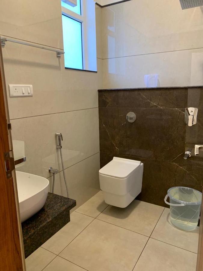 Hotel Jesta Residency Hassan Zewnętrze zdjęcie